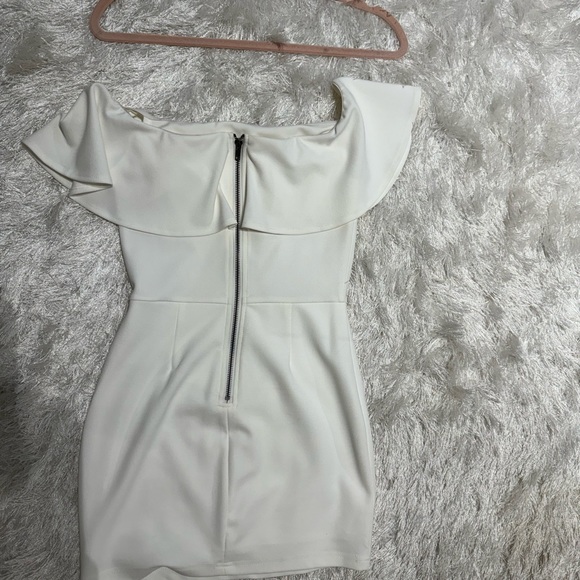 MINI WHITE OFF THE SHOULDER DRESS - Picture 2 of 4